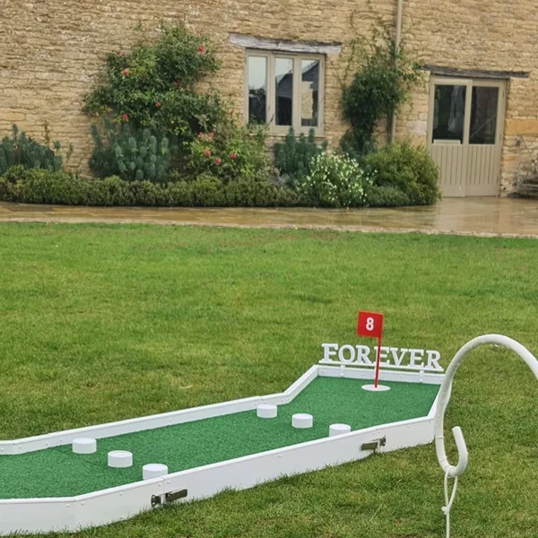 caswell house near oxfordshire with crazy golf hire.